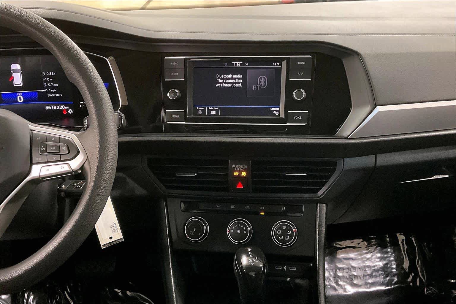 Used 2023 Volkswagen Jetta S FWD image 7