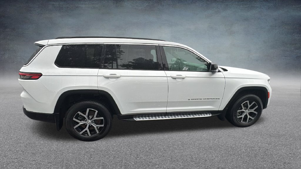 Used 2025 Jeep Grand Cherokee L Limited w/ MOPAR Finishing Package AWD/4WD image 33
