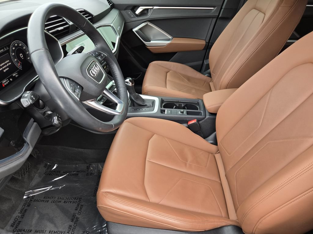 Used 2020 Audi Q3 2.0T Premium Plus AWD/4WD image 14