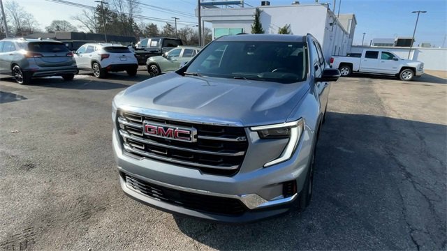 Used 2025 GMC Acadia Elevation image 5