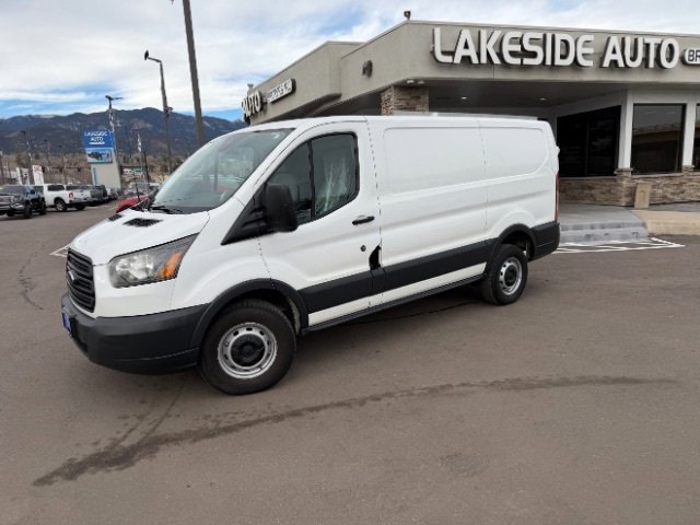 Used 2018 Ford Transit 250 130 Low Roof image 3