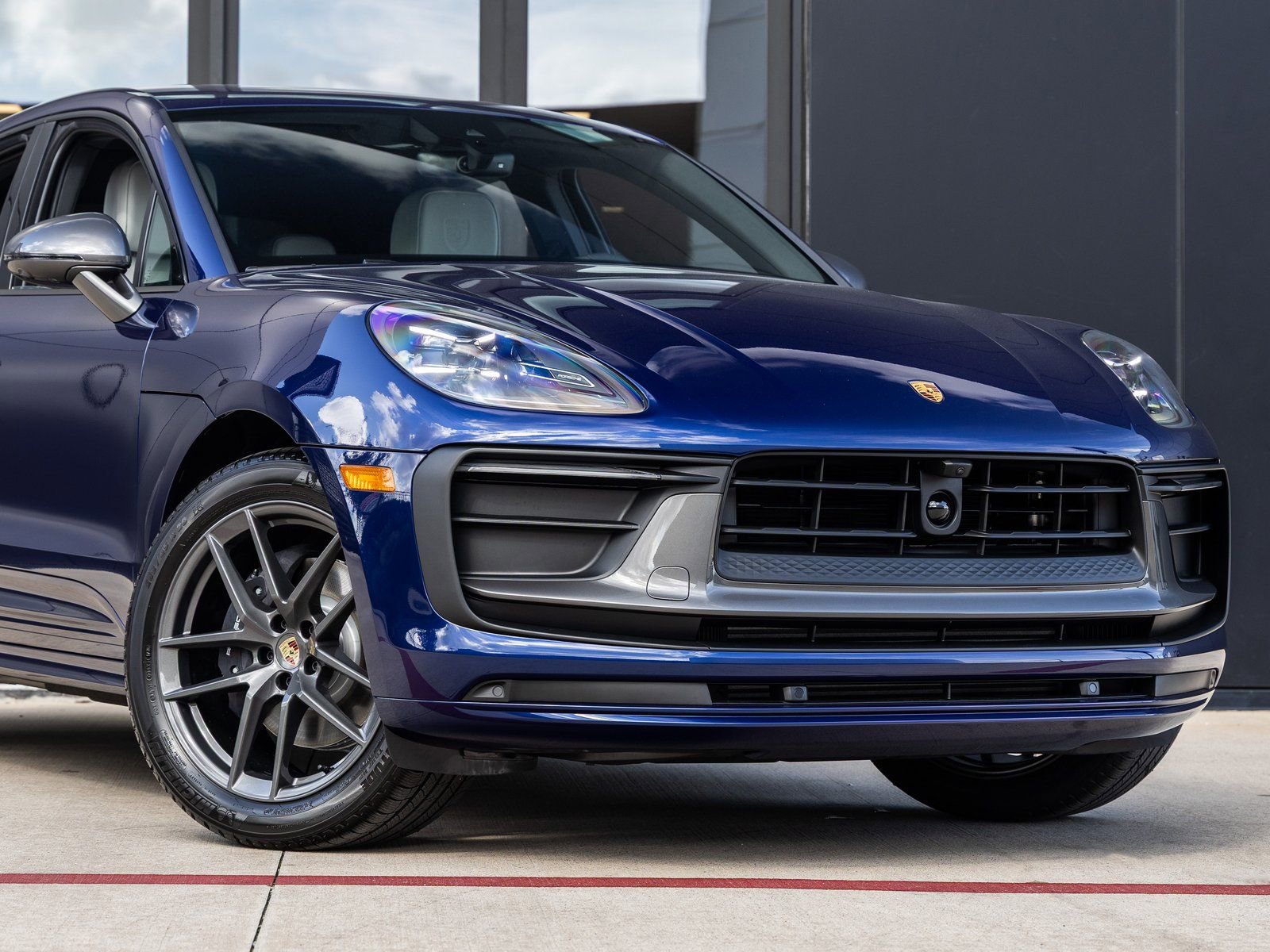 New 2026 Porsche Macan Turbo image 9