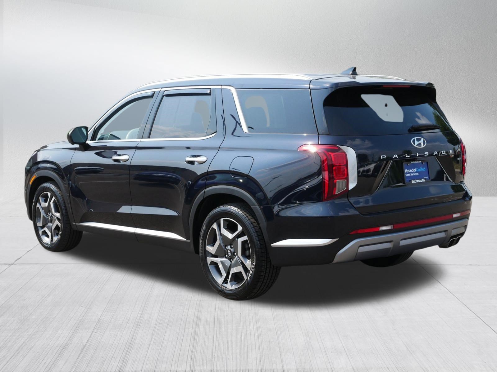 Certified 2023 Hyundai Palisade Limited w/ Cargo Package AWD/4WD image 5