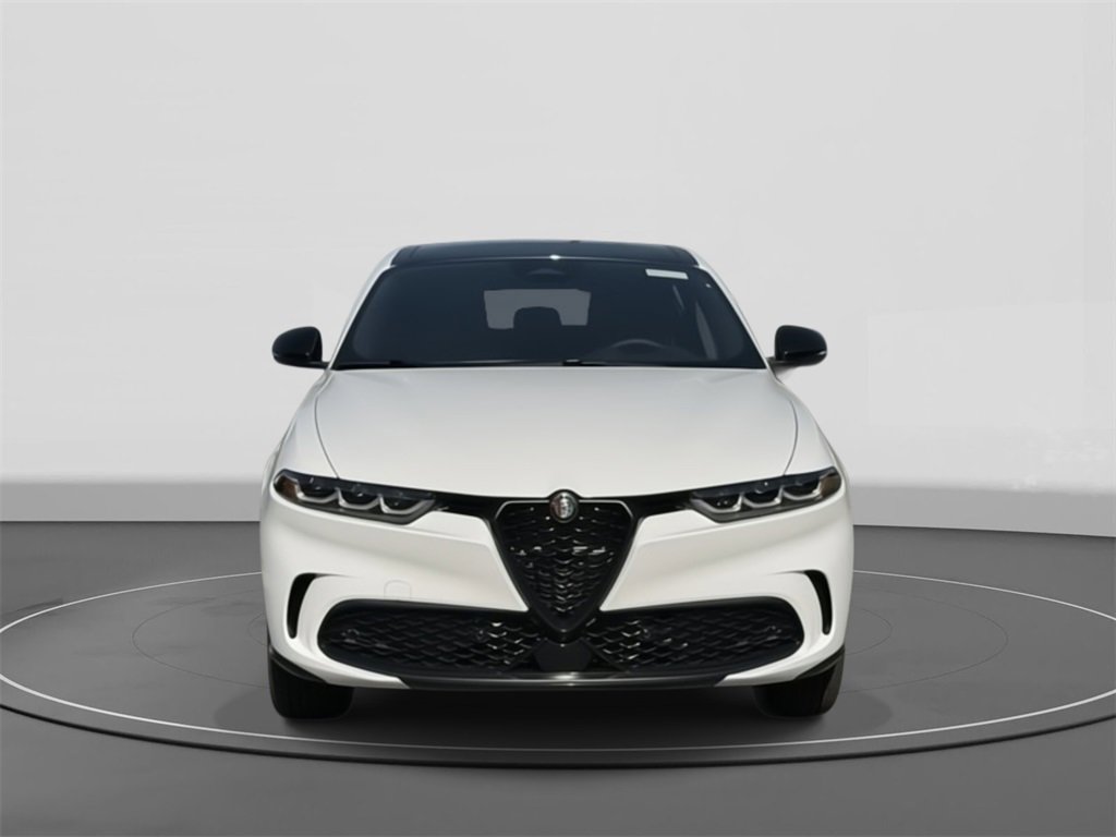 New 2025 Alfa Romeo Tonale w/ Premium Package image 2