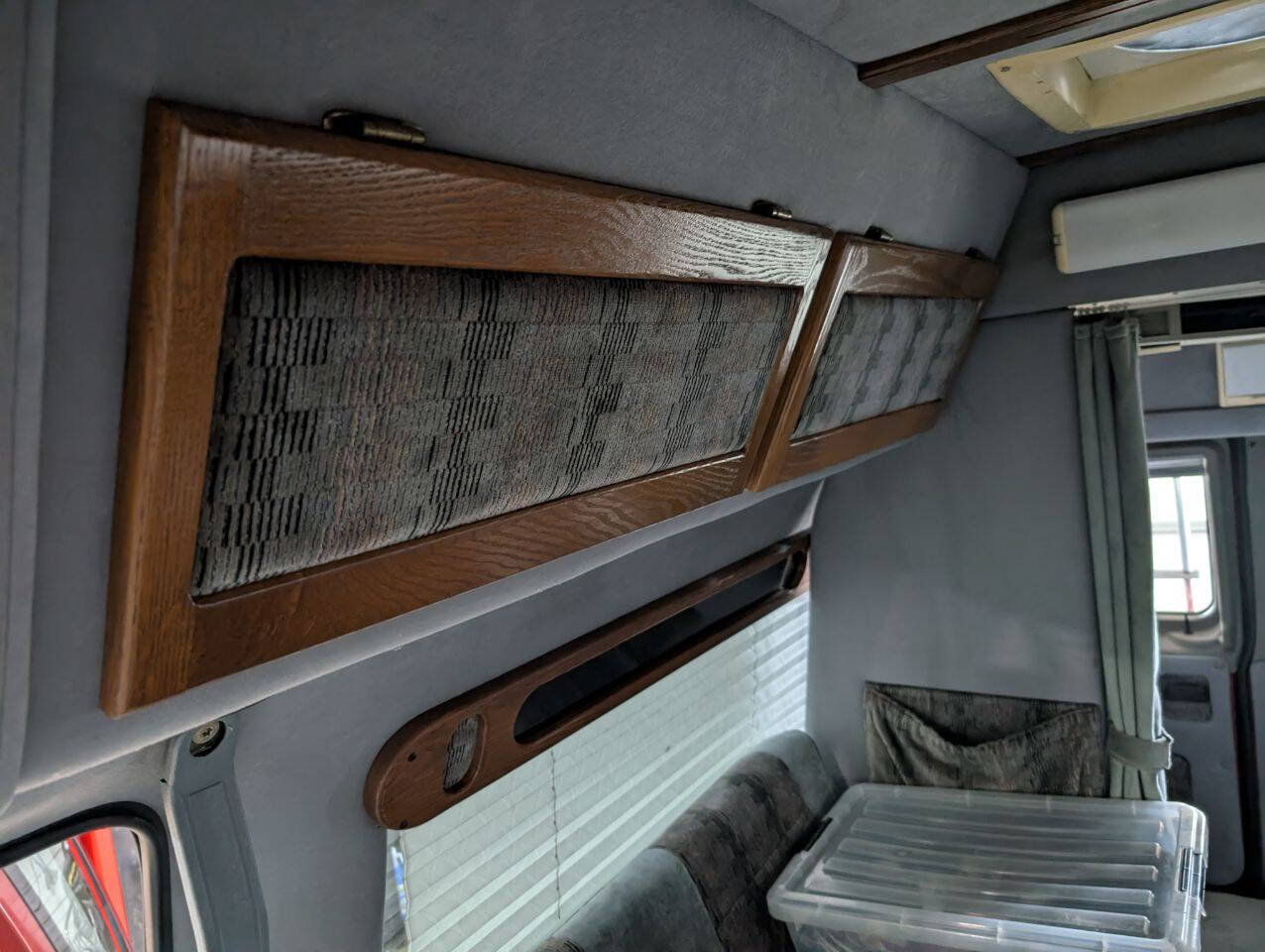 Used 1997 Ford E-250 and Econoline 250 Heavy-Duty Extended RWD image 13