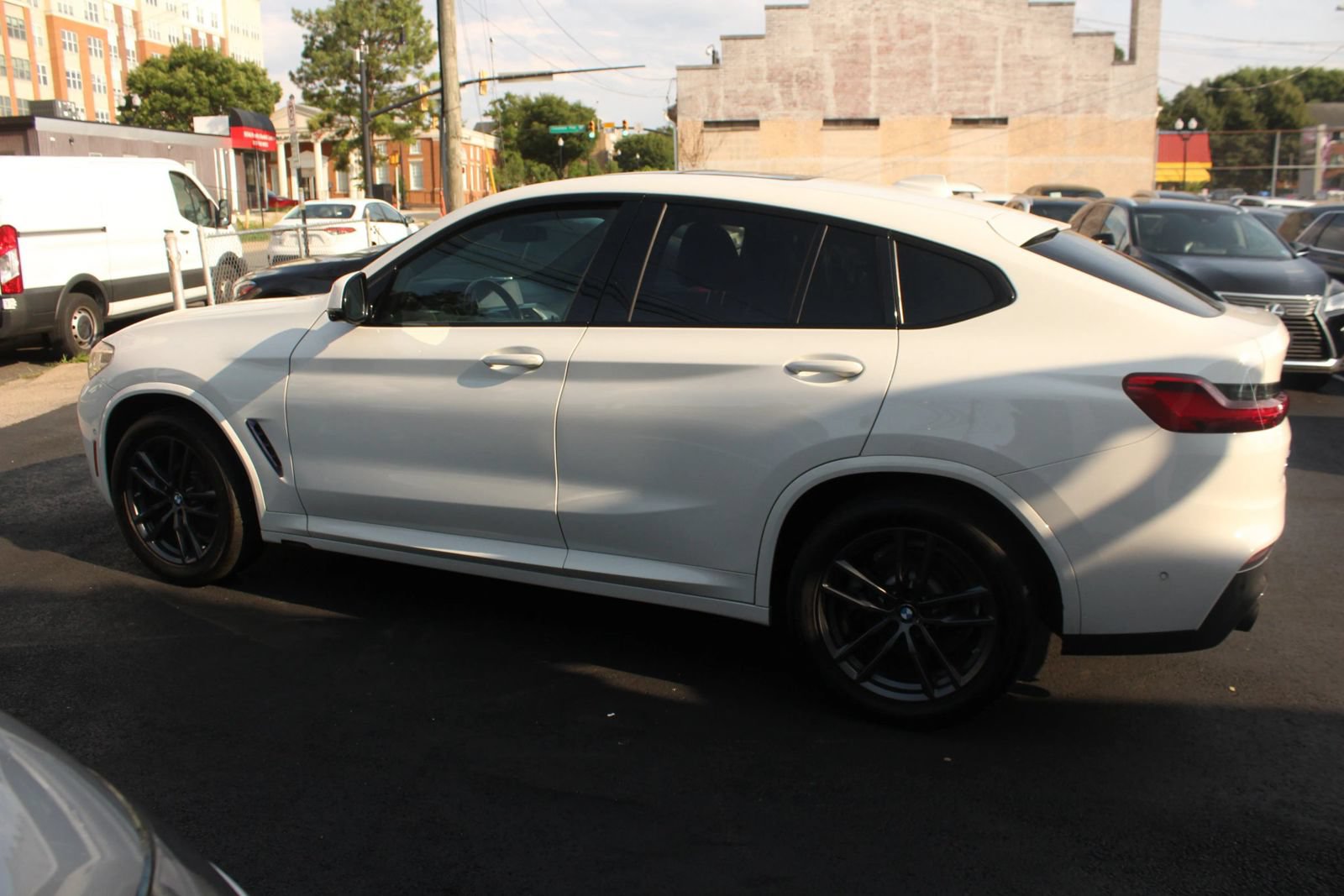 Used 2019 BMW X4 xDrive30i w/ Executive Package AWD/4WD image 7
