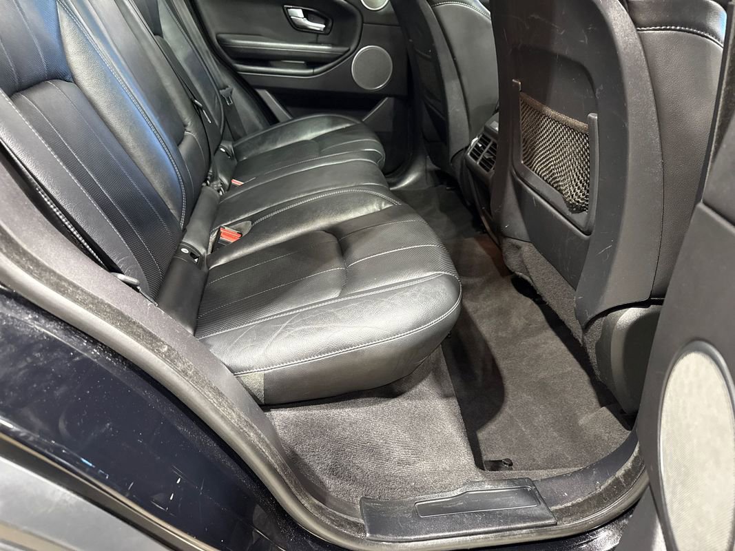 Used 2017 Land Rover Range Rover Evoque SE Premium image 91