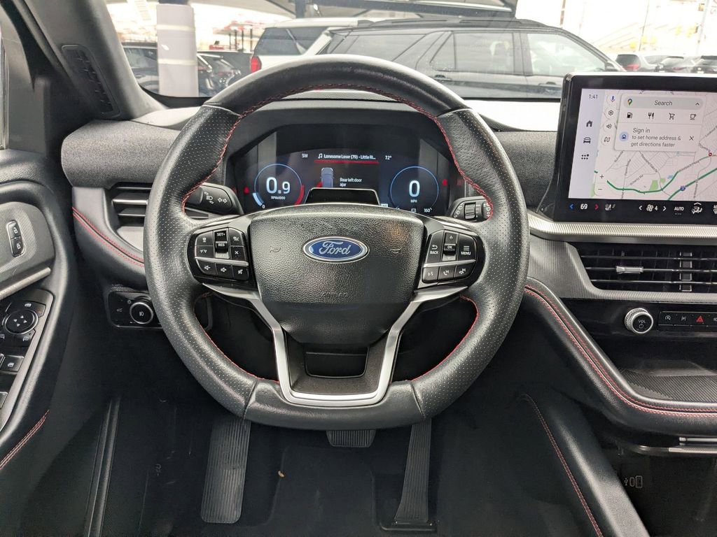 Used 2025 Ford Explorer ST-Line w/ ST-Line Street Pack image 16