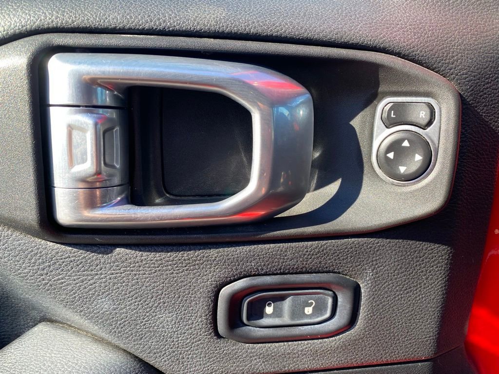 Used 2021 Jeep Wrangler Unlimited Rubicon image 12
