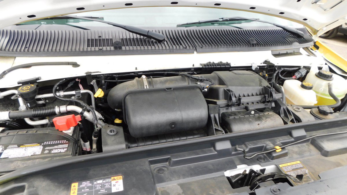 Used 2023 Ford E-450 and Econoline 450 Super Duty w/ Power Windows & Locks Group image 15
