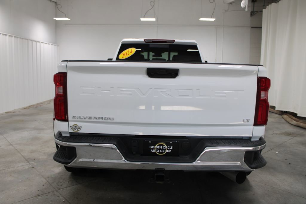 Used 2024 Chevrolet Silverado 3500 LT w/ Convenience Package image 8