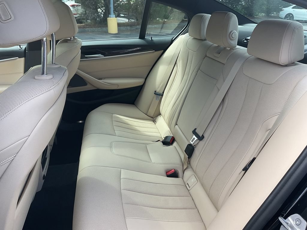 Used 2021 BMW 530i RWD image 19