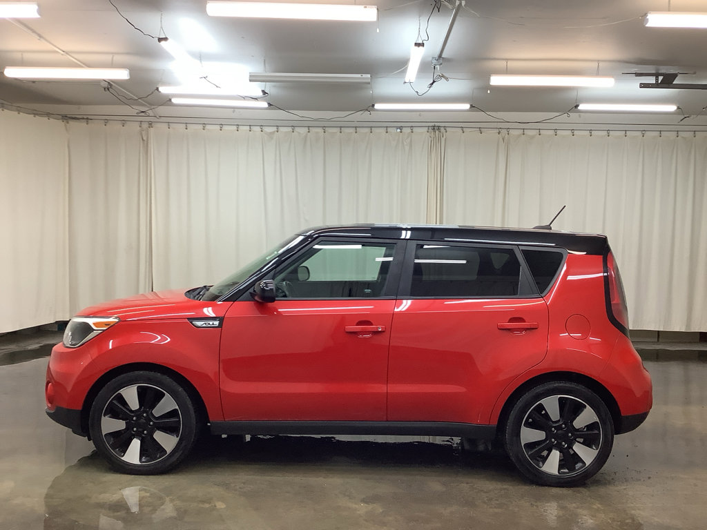 Used 2019 Kia Soul + image 10