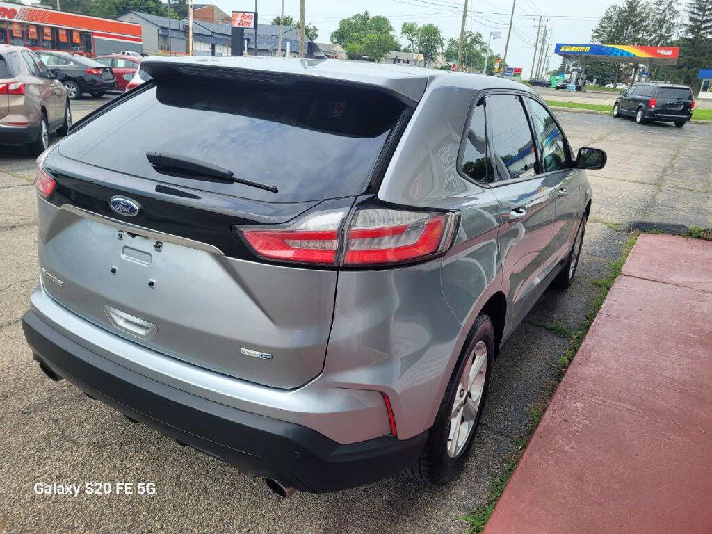 Used 2020 Ford Edge SE image 6