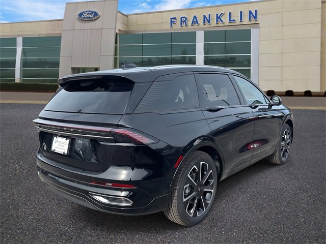 New 2026 Lincoln Nautilus Reserve image 7