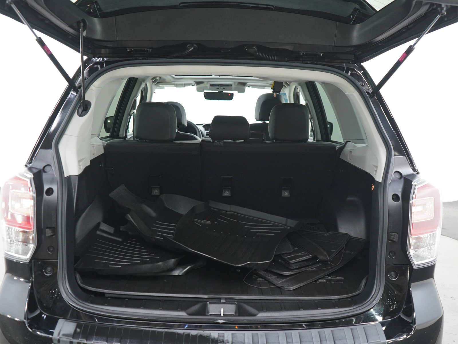 Used 2017 Subaru Forester 2.5i Limited AWD/4WD image 14