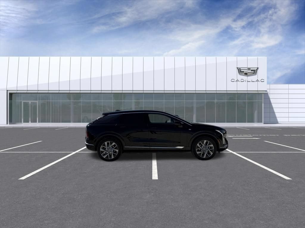Certified 2025 Cadillac Optiq Luxury 2 w/ LPO, Floor Liner Package AWD/4WD image 2