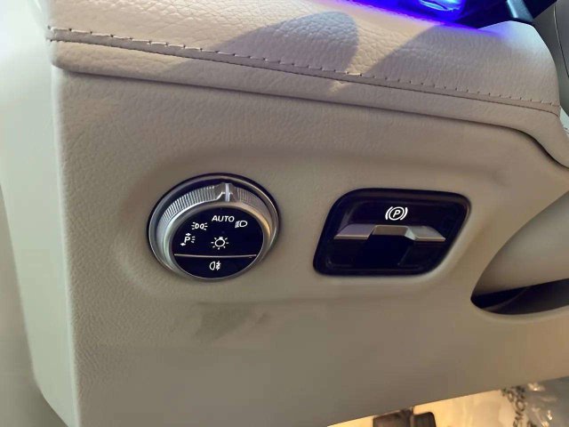 Used 2024 Mercedes-Benz EQS 450+ SUV image 35