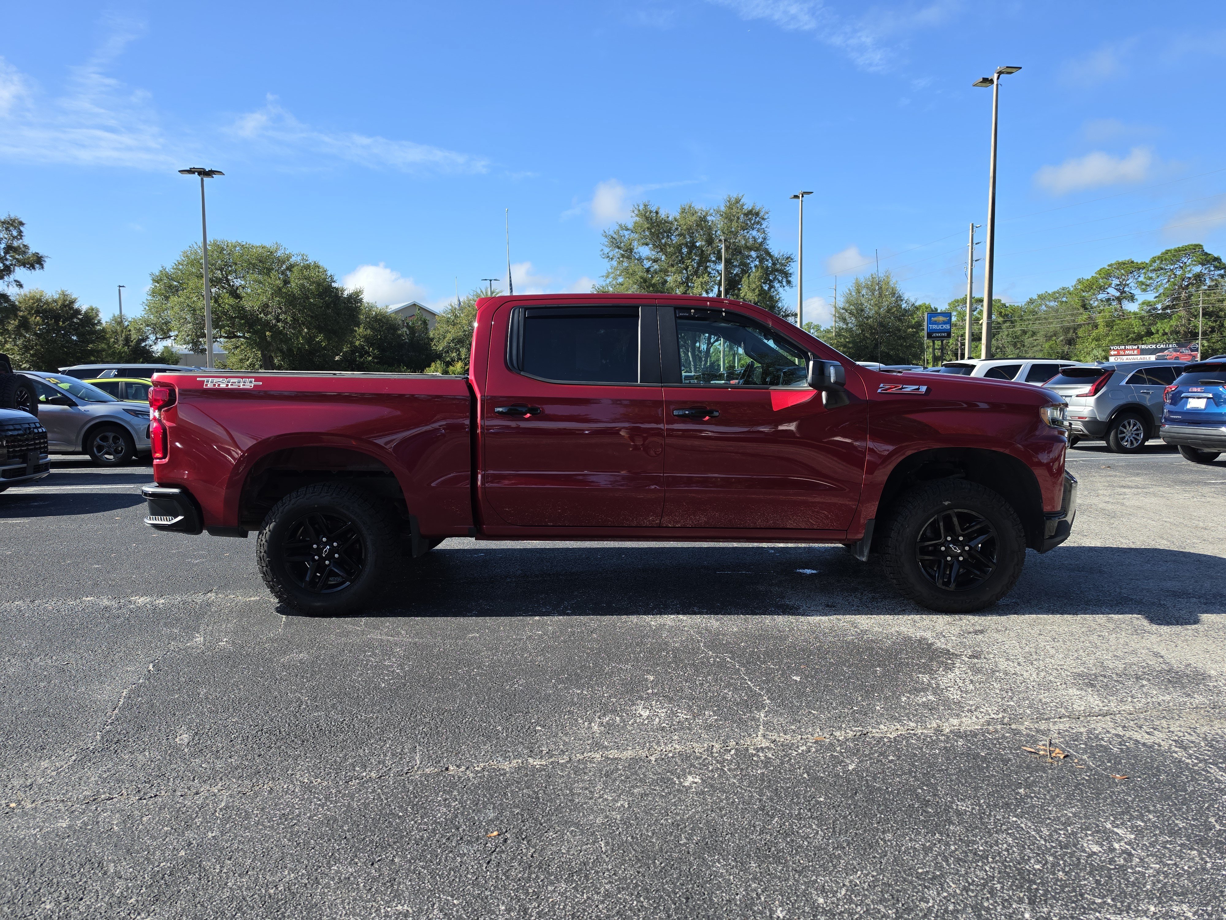 Used 2020 Chevrolet Silverado 1500 LT Trail Boss AWD/4WD image 3