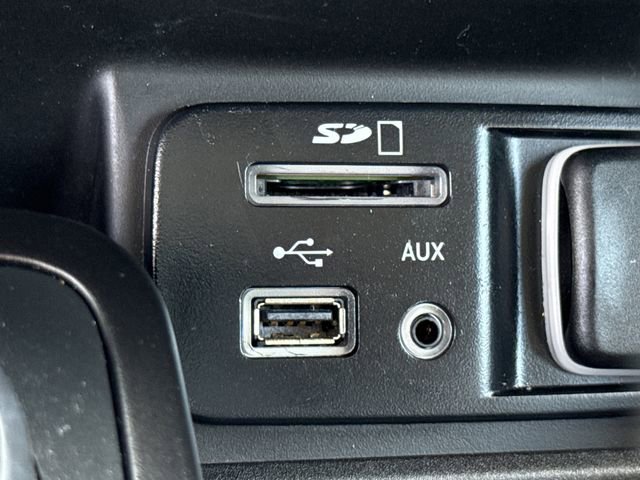 Used 2018 Jeep Cherokee Latitude Plus w/ Cold Weather Group image 29