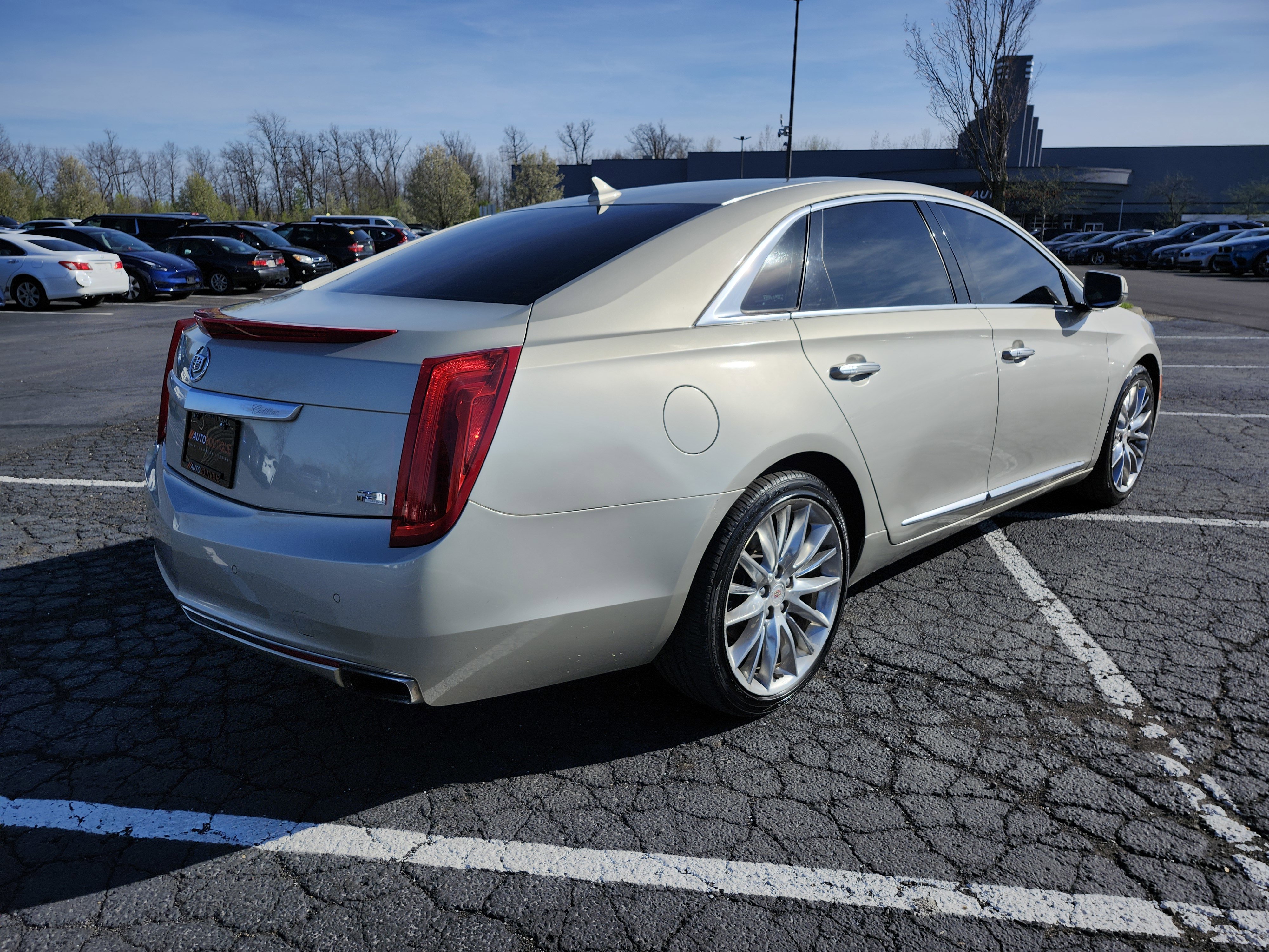 Used 2013 Cadillac XTS Platinum w/ Driver Assist Package image 18