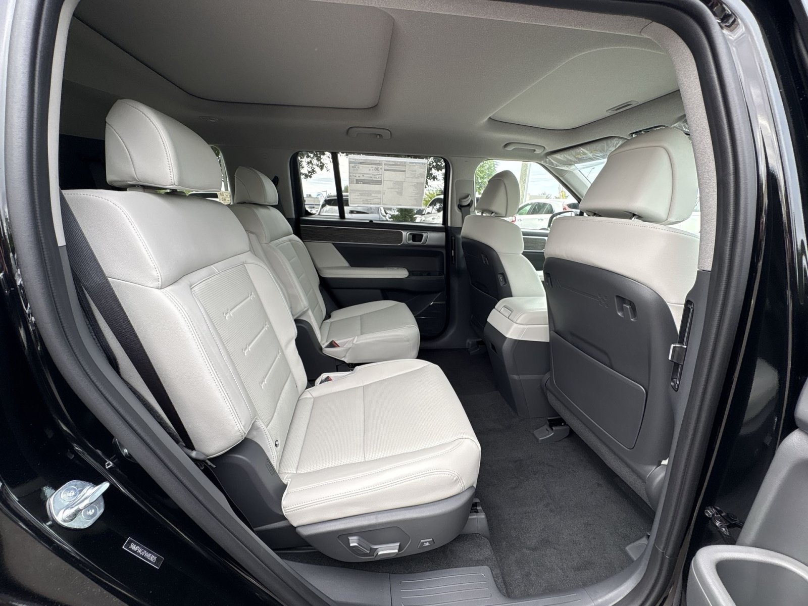 New 2027 Hyundai Santa Fe Limited FWD image 21