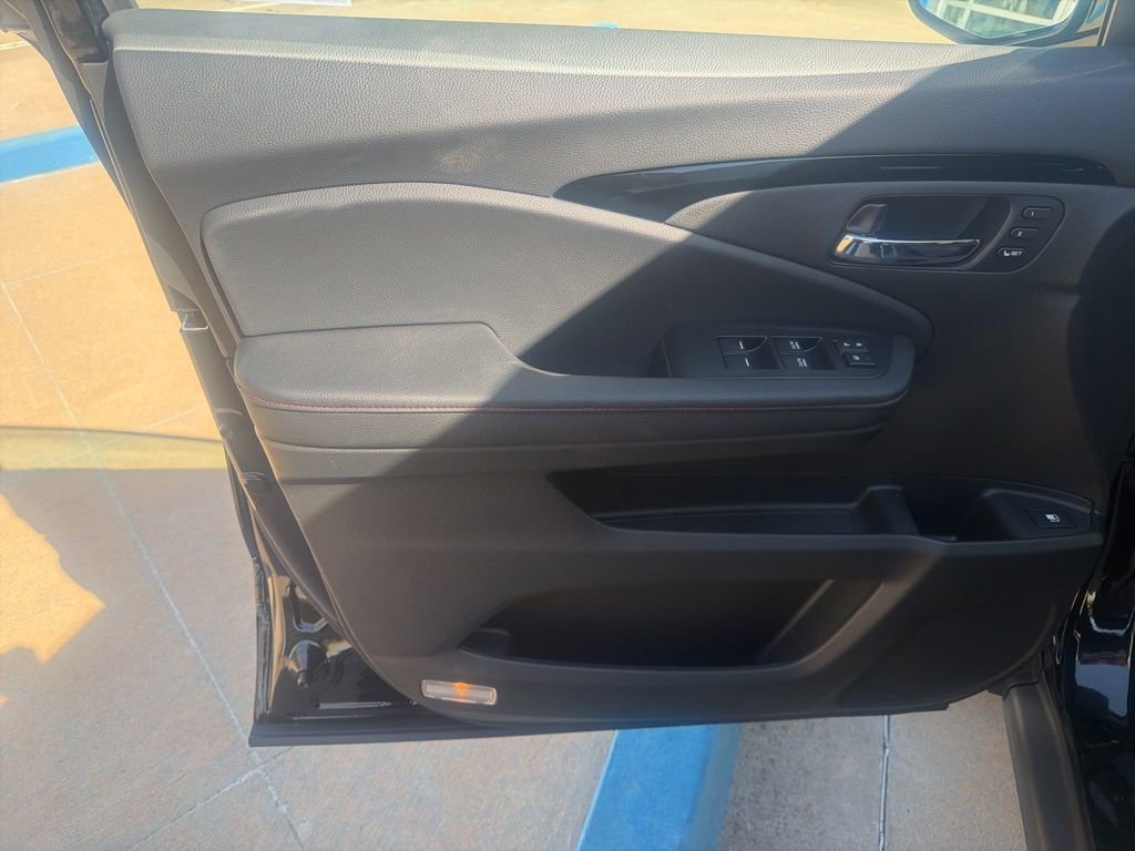 New 2026 Honda Ridgeline Black Edition image 6