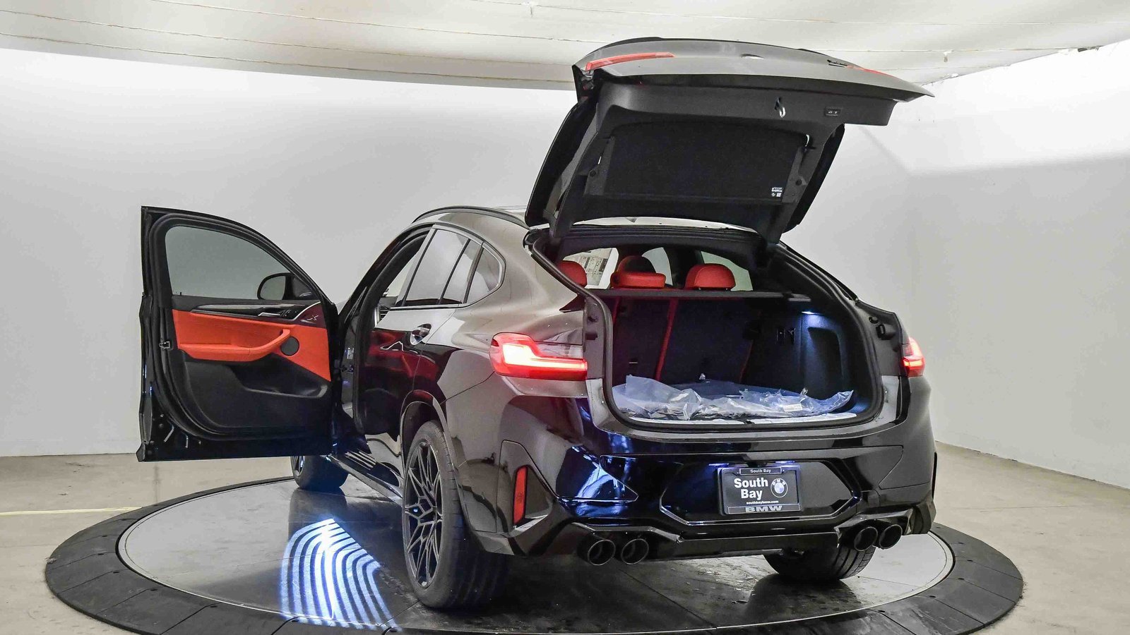 New 2025 BMW X4 M w/ Competition Package image 39