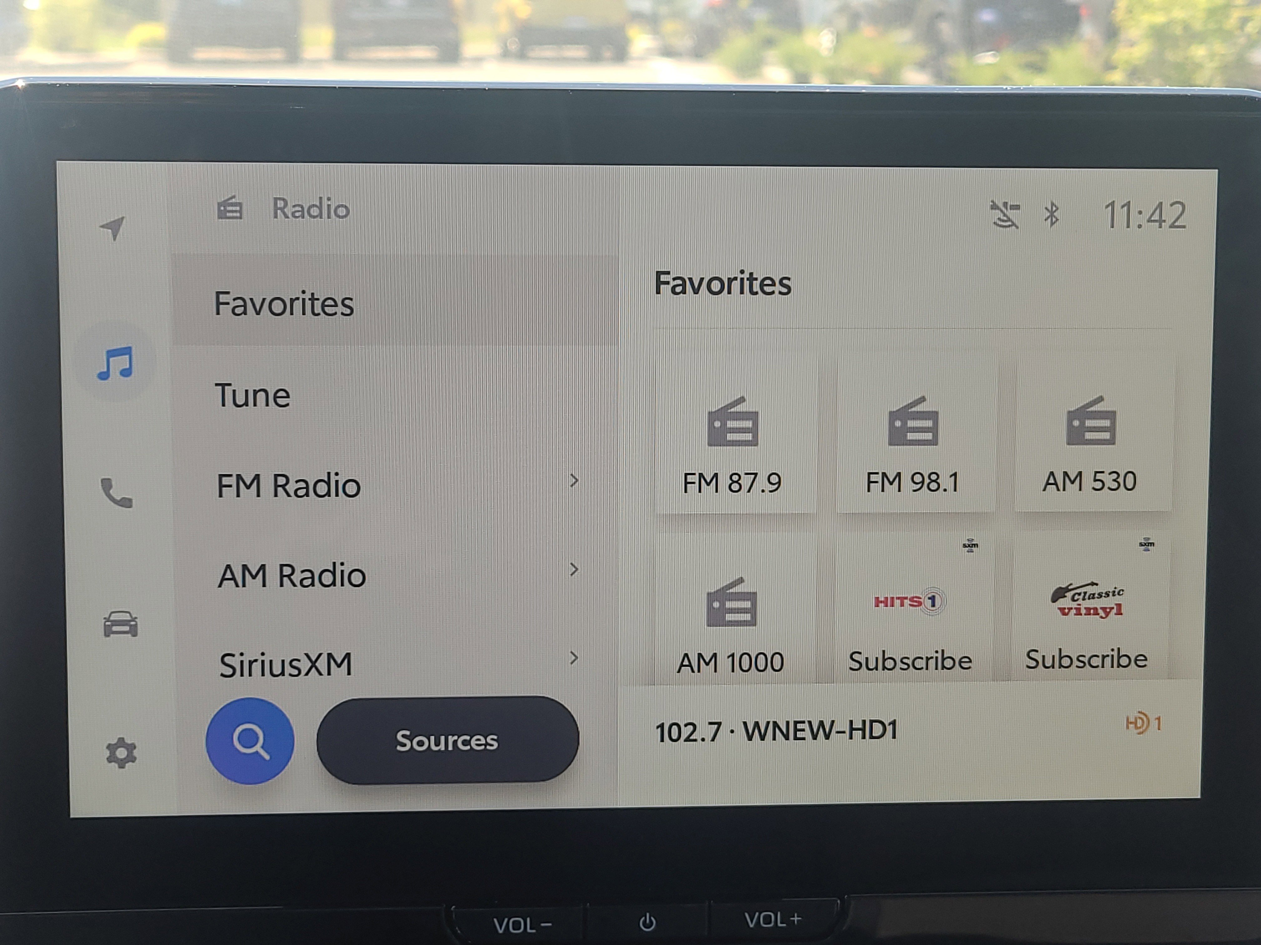Certified 2025 Toyota Corolla SE w/ SE Premium Package FWD image 27
