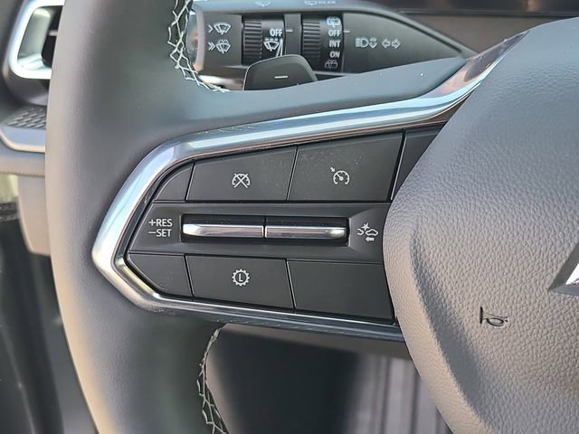 New 2026 Chevrolet Traverse LT FWD image 24