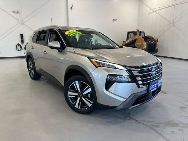 Used 2024 Nissan Rogue SL w/ SL Premium Package AWD/4WD image 4
