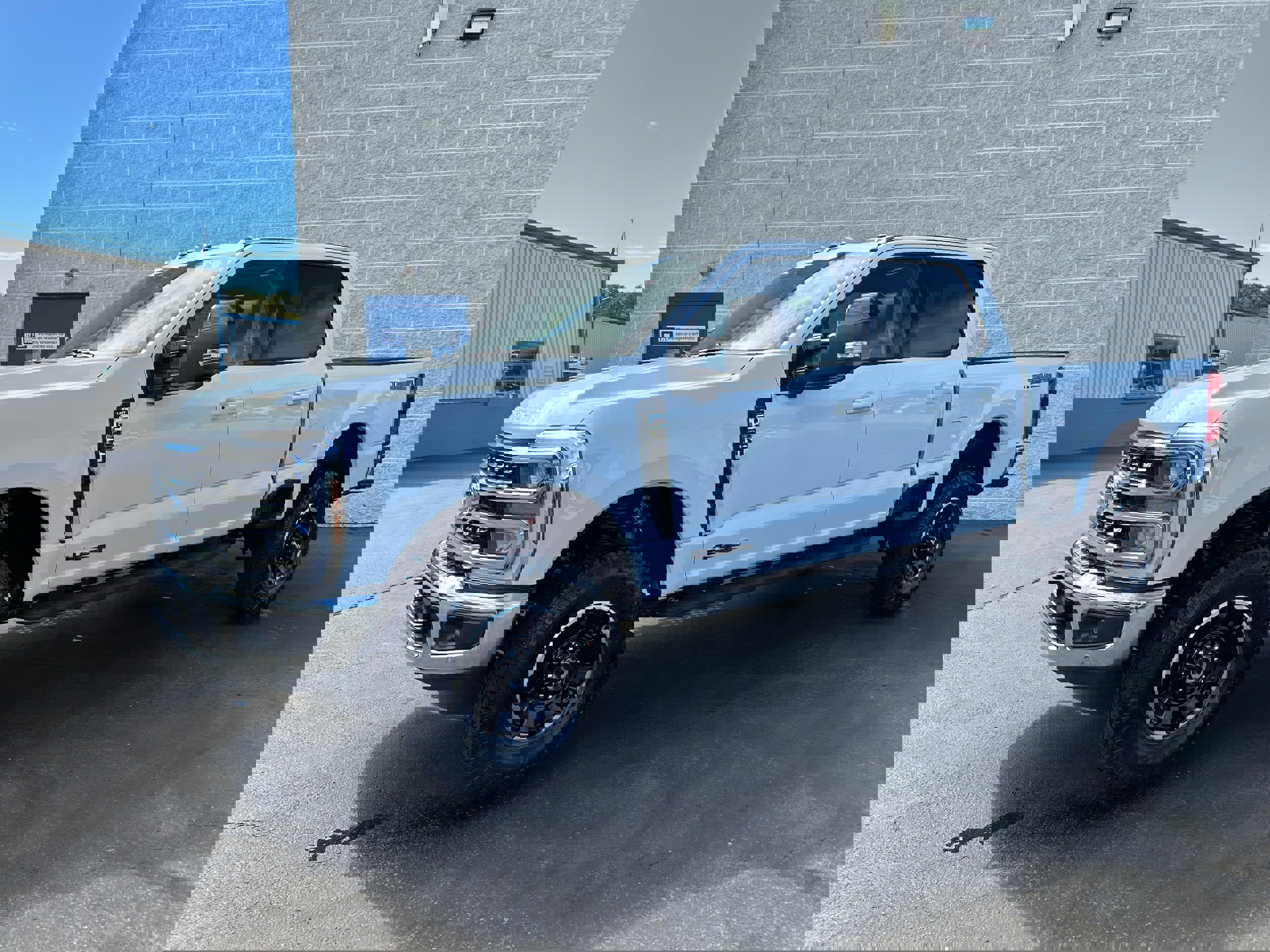 New 2026 Ford F350 Lariat w/ Tremor Off-Road Package image 5