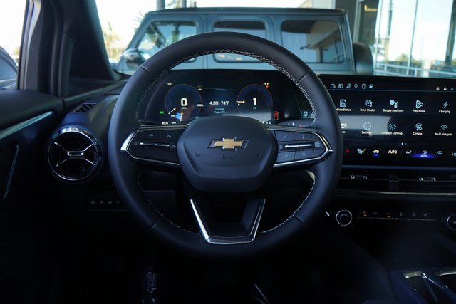 New 2025 Chevrolet Equinox EV LT image 16