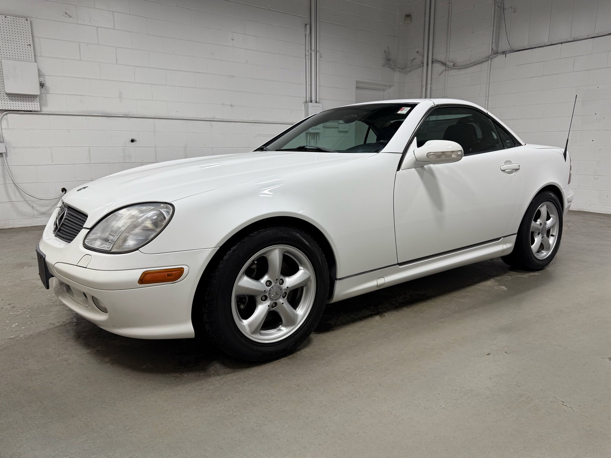Used 2001 Mercedes-Benz SLK 320 image 5