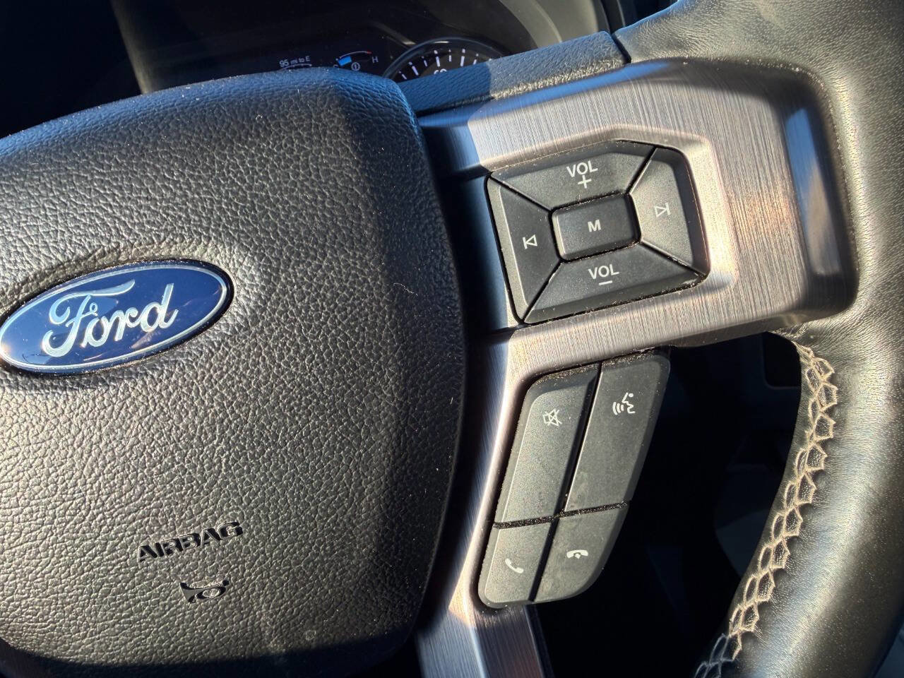 Used 2018 Ford Expedition Platinum image 61