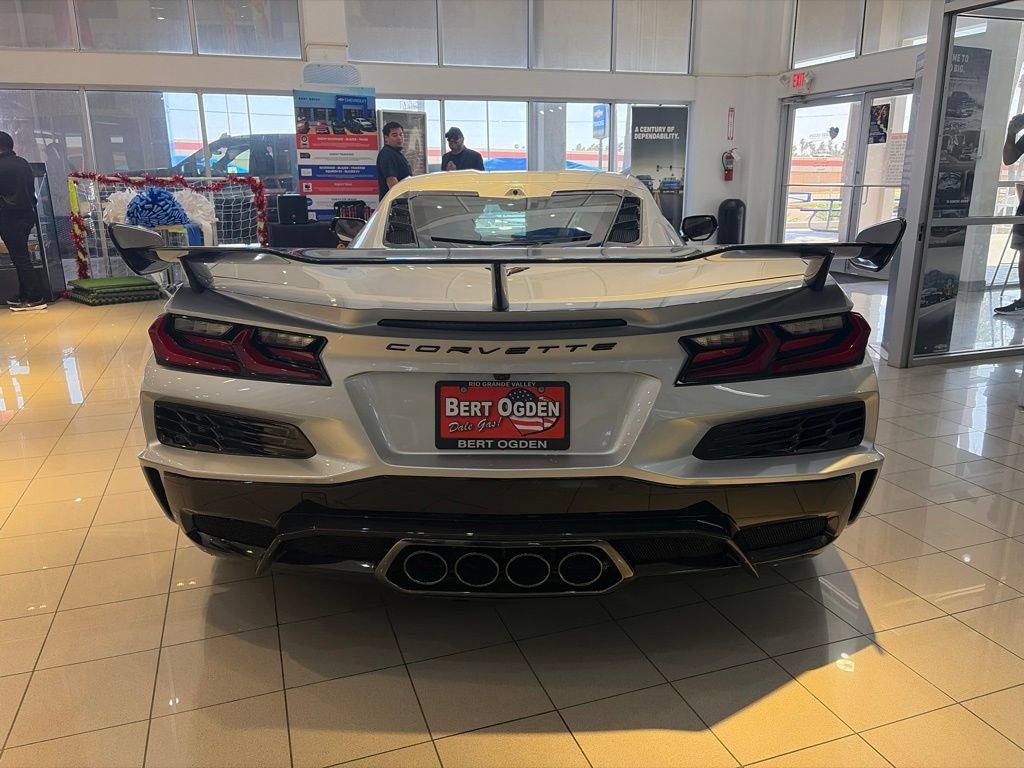 New 2027 Chevrolet Corvette Z06 RWD image 5