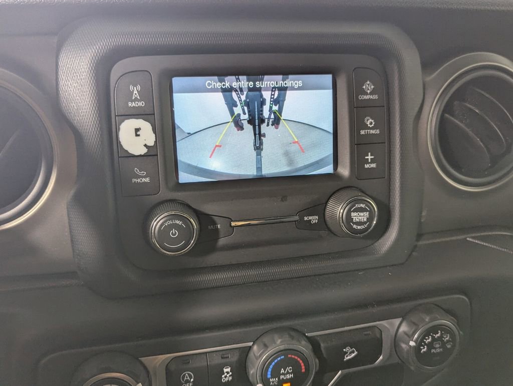 Used 2018 Jeep Wrangler Unlimited Sport S image 25