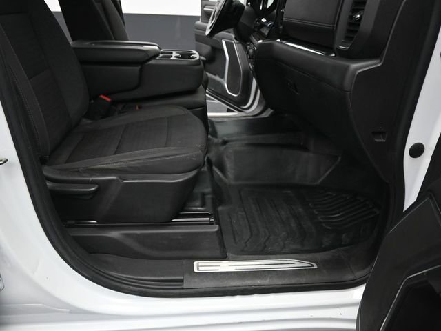 Used 2024 Chevrolet Silverado 2500 LT w/ Convenience Package image 28