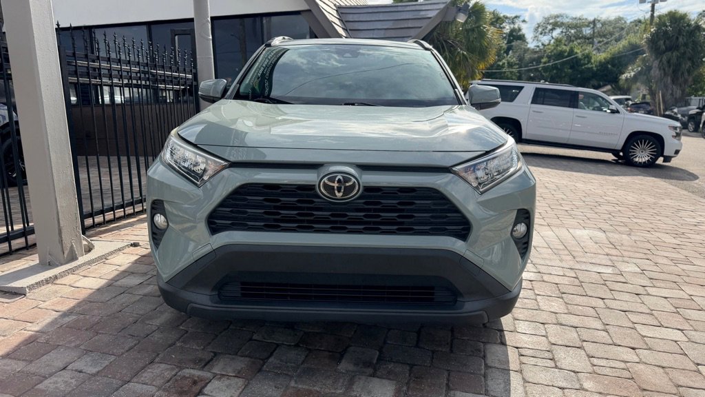 Used 2021 Toyota RAV4 XLE Premium FWD image 5
