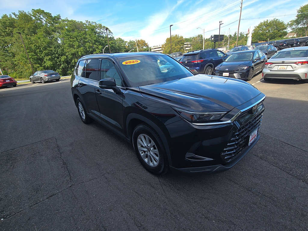 Certified 2025 Toyota Grand Highlander AWD image 20