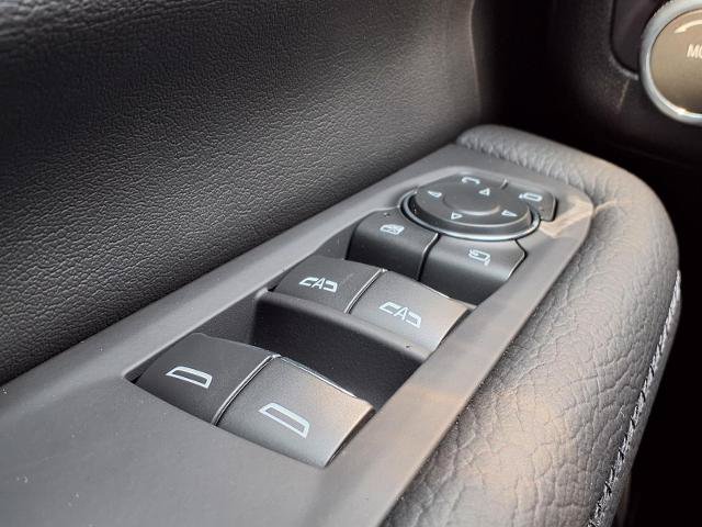 New 2026 GMC Yukon XL Denali w/ Advanced Technology Package RWD image 17