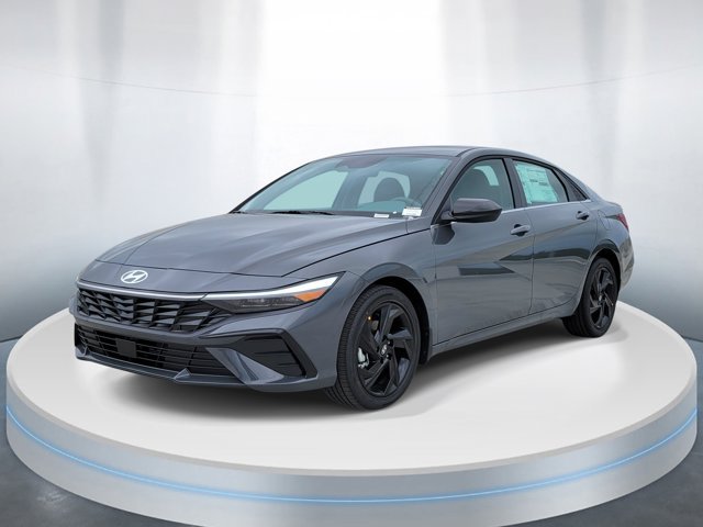 New 2026 Hyundai Elantra Sport FWD image 2