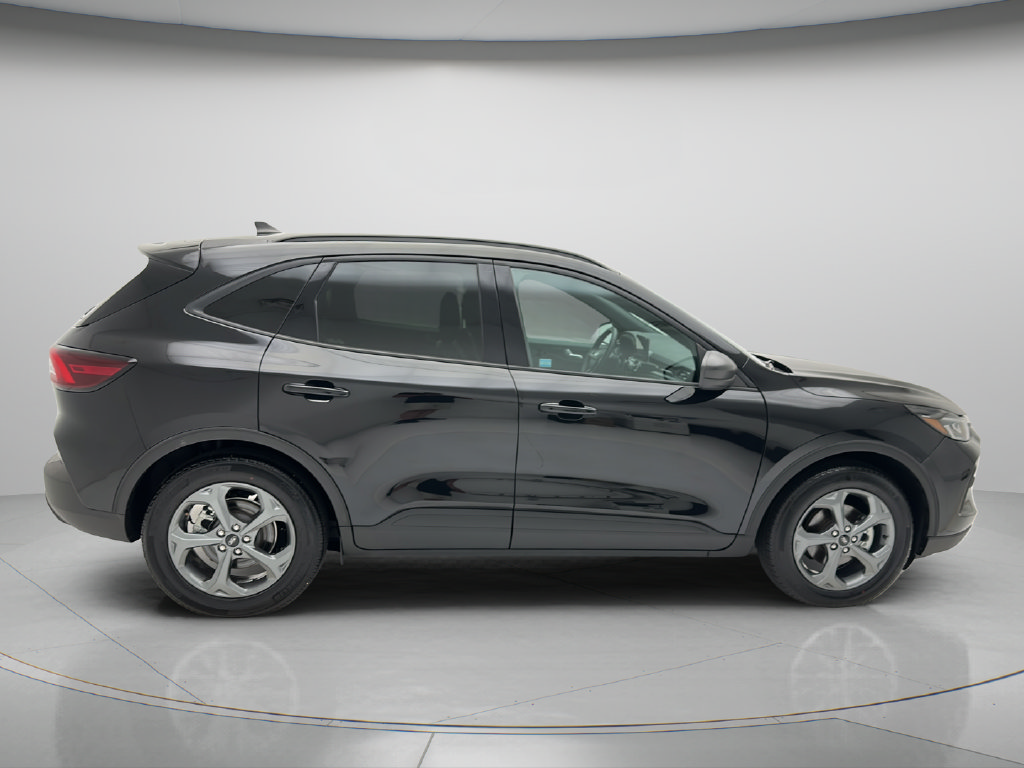 Used 2025 Ford Escape ST-Line FWD image 6