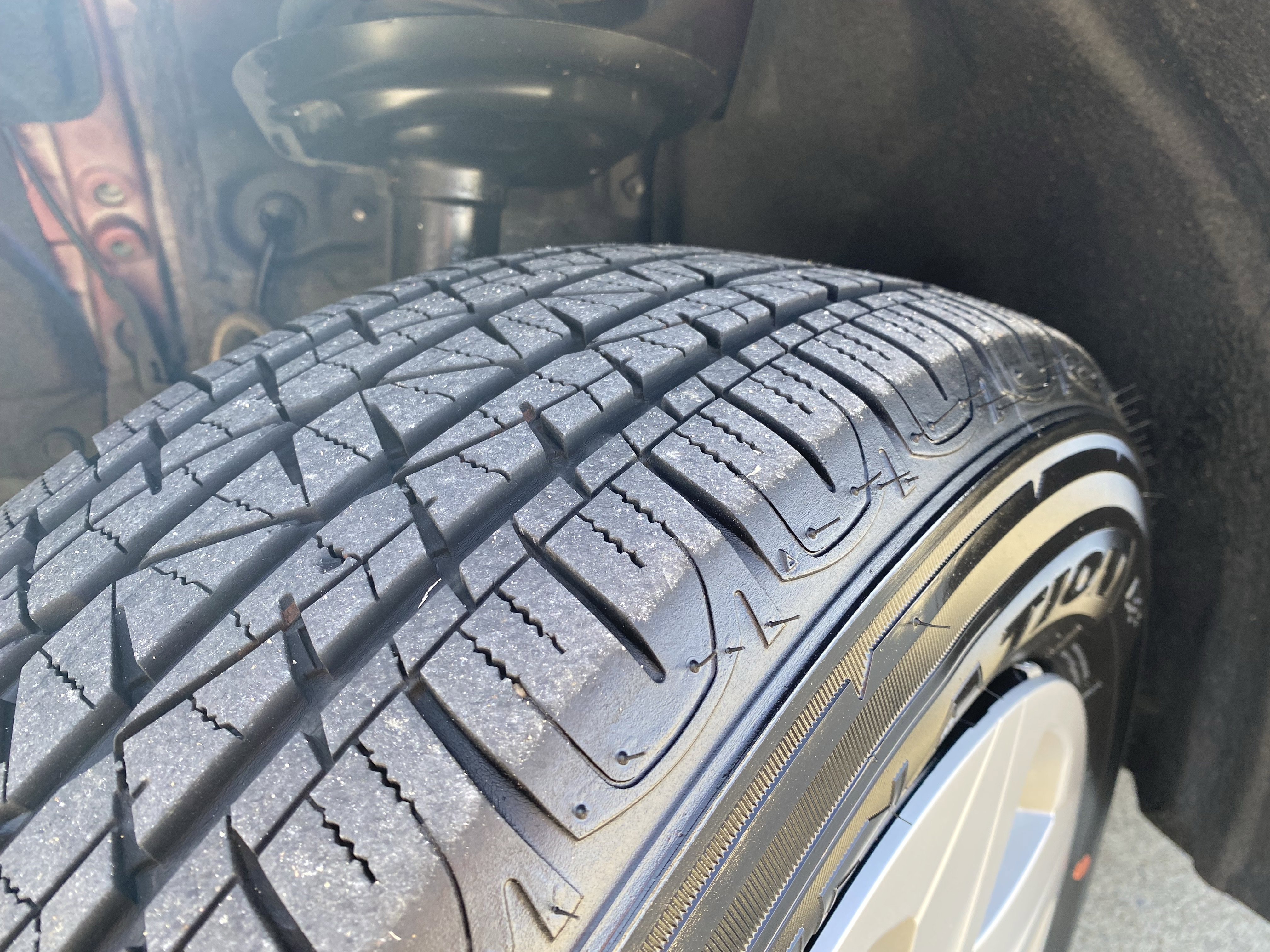 Used 2024 Toyota RAV4 LE image 32