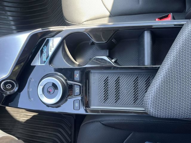 Used 2022 Kia EV6 GT-Line w/ First Edition Package AWD/4WD image 34