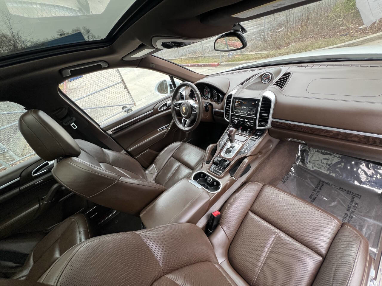 Used 2016 Porsche Cayenne S w/ Premium Package image 17