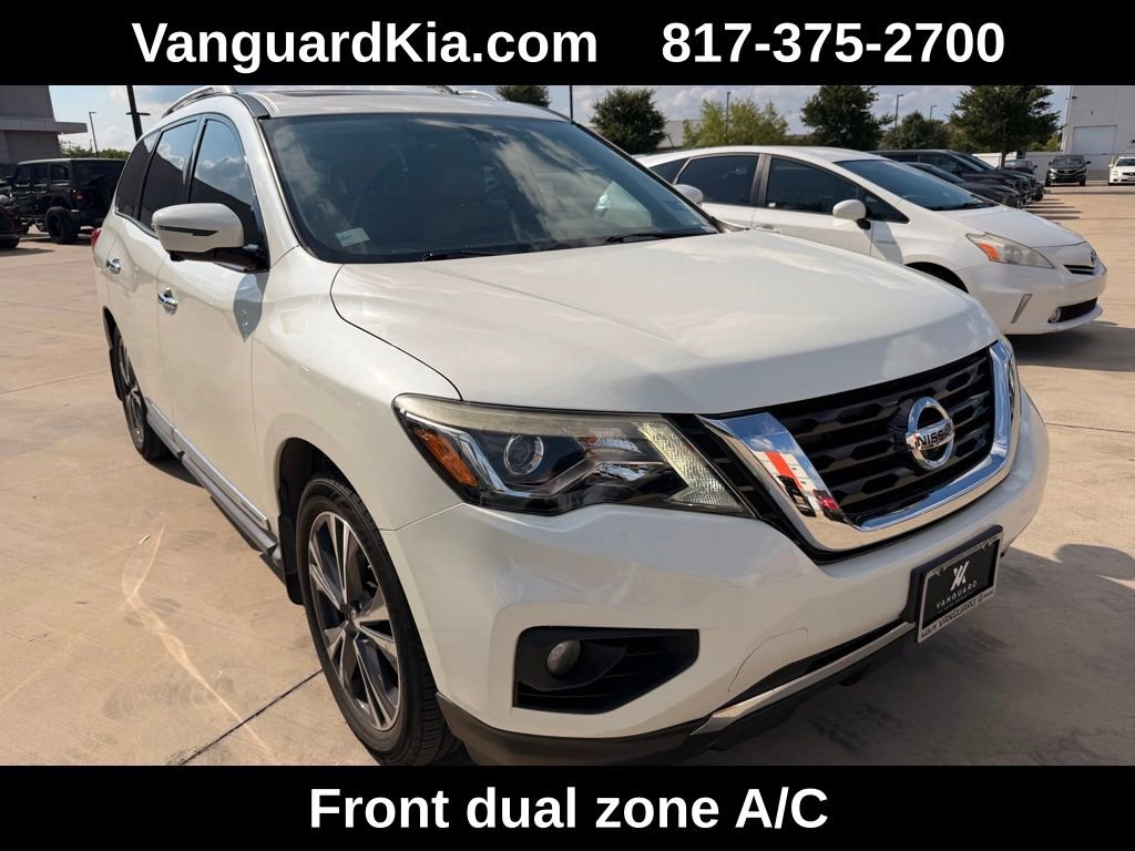 Used 2017 Nissan Pathfinder Platinum w/ Family Entertainment Package AWD/4WD image 5