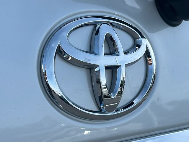 Used 2018 Toyota Sequoia Platinum AWD/4WD image 48