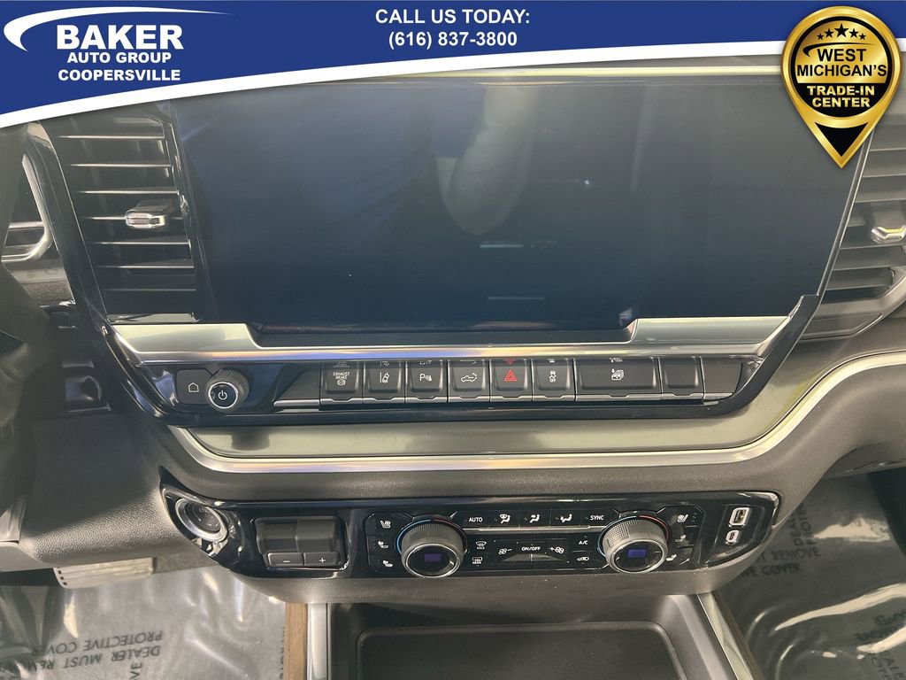 Used 2025 Chevrolet Silverado 3500 High Country w/ Technology Package image 12