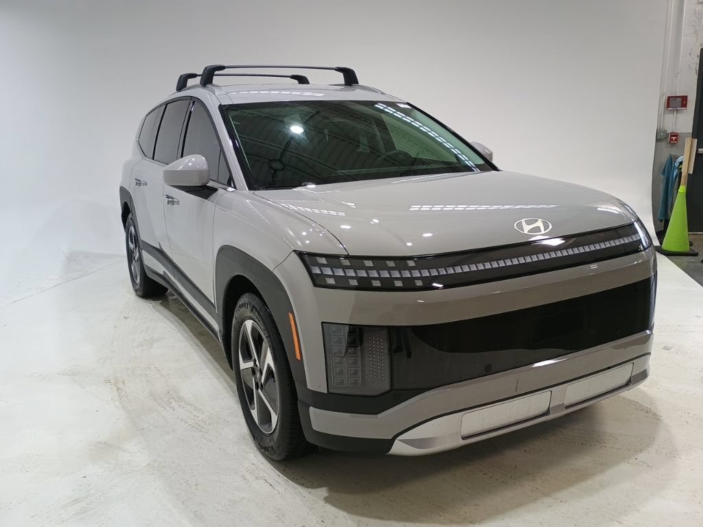 New 2026 Hyundai Ioniq 9 SE